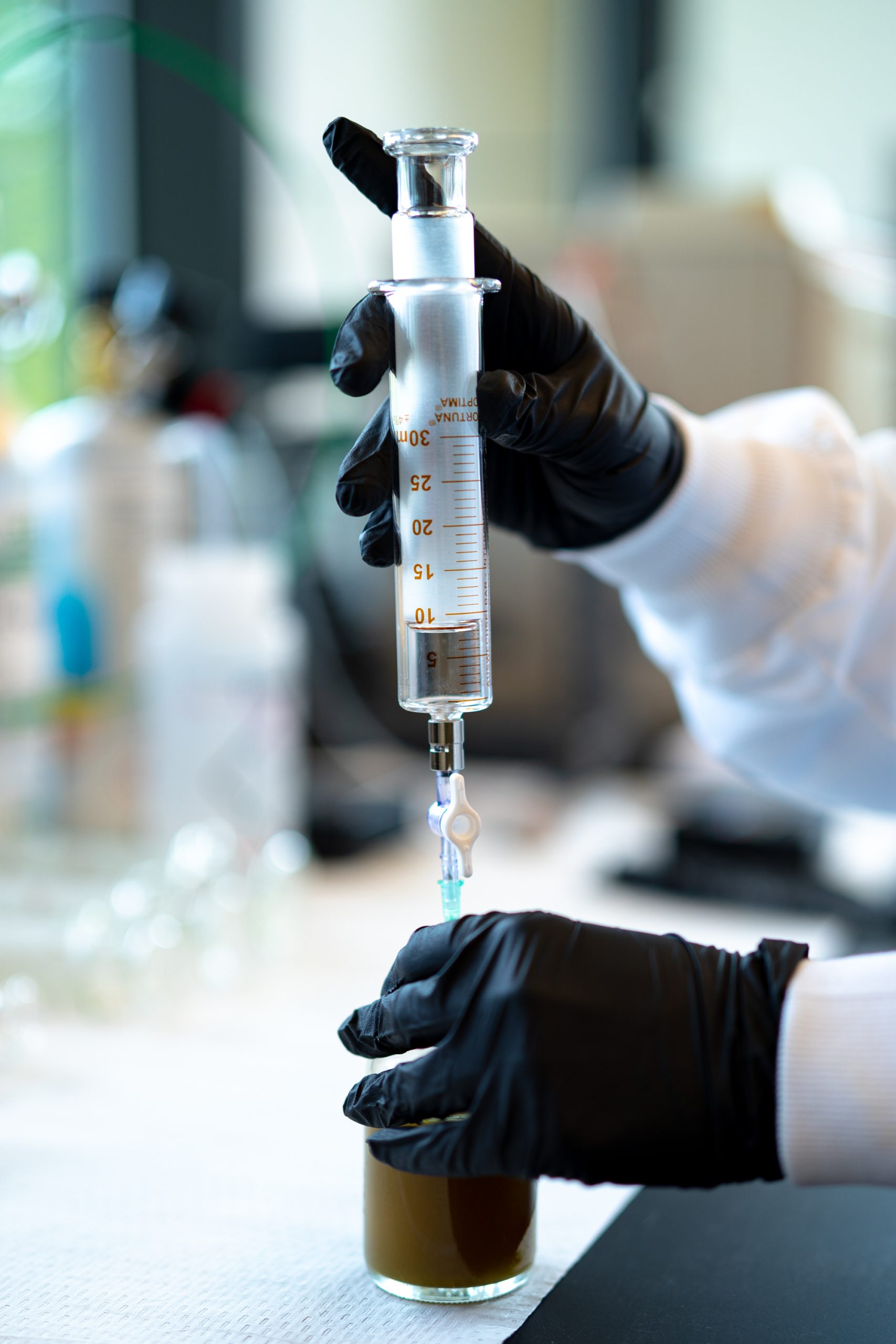 Sampling bioactive extract with syringe